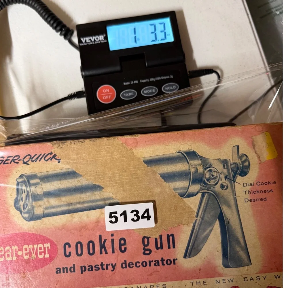 Vintage Wear-Ever Aluminum Cookie Gun and Pastry Decorator NMade in USA 50s 60s